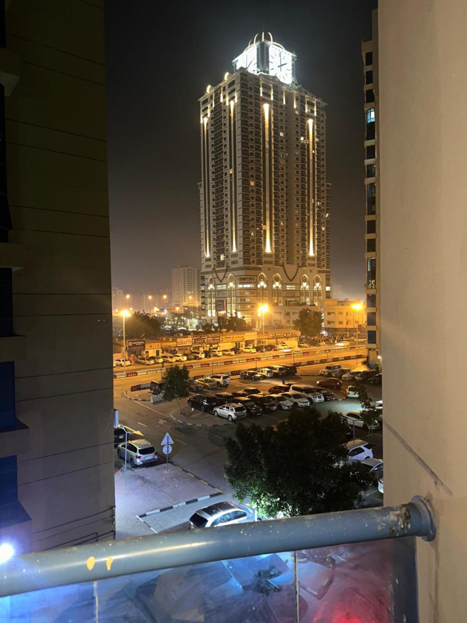 Royal Suite: King Comfort Apartment *